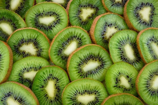 Fruits that Lower Cholesterol - Kiwi